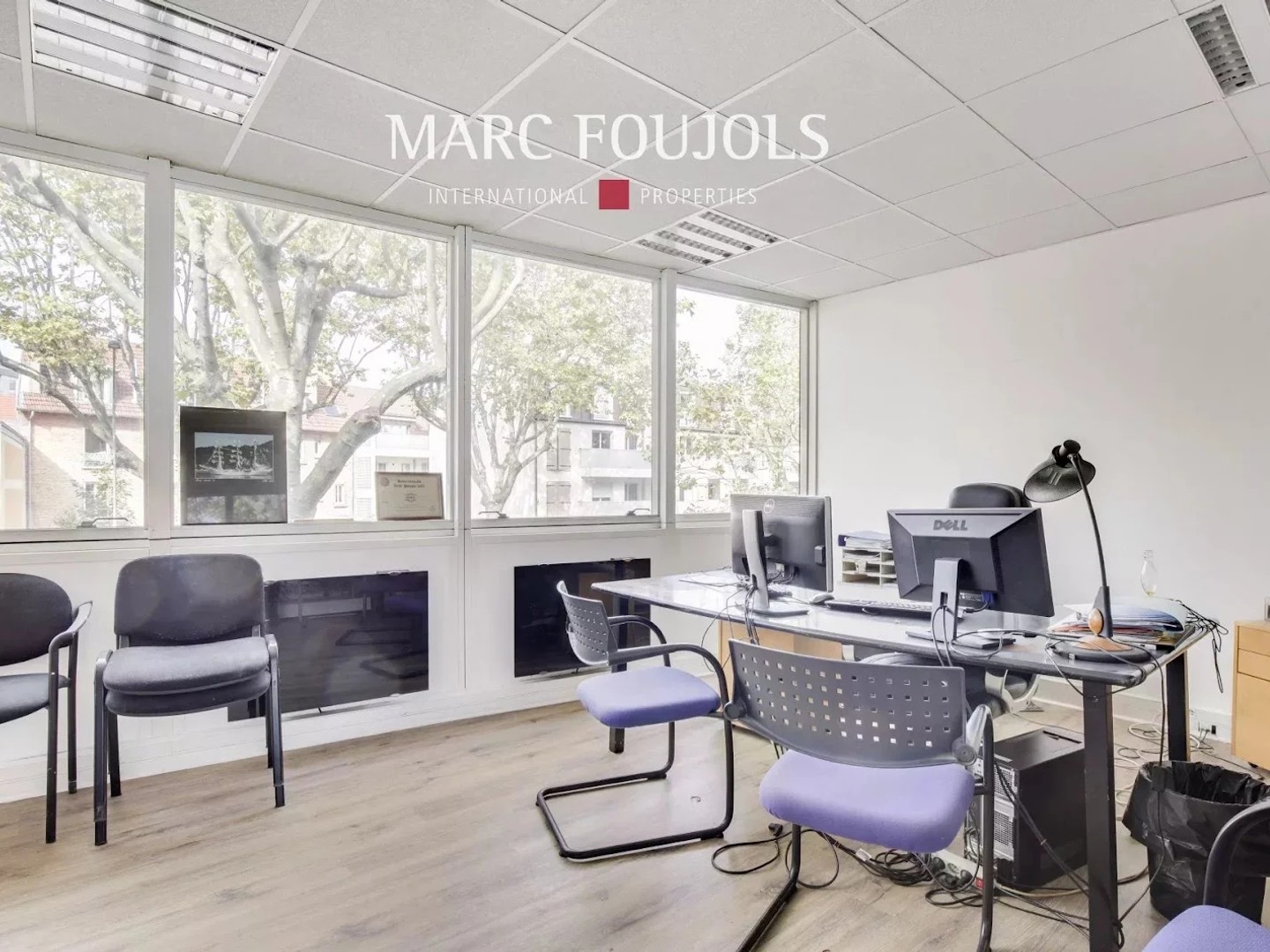 Bureaux à vendre - 6 pièces - 182m2 - Viroflay (78220)