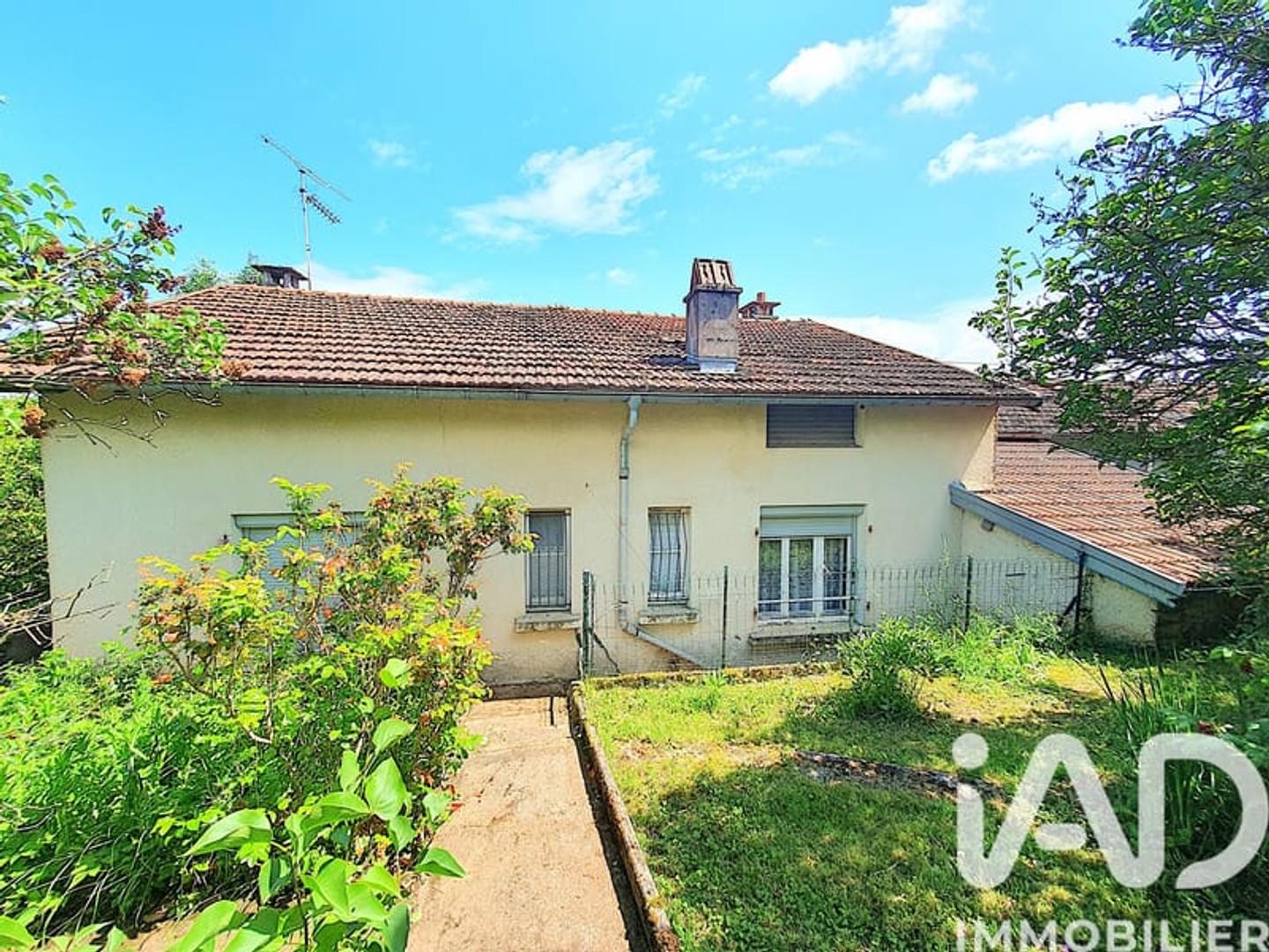 Maison à vendre - 5 pièces - 112m2 - Jussey (70500)