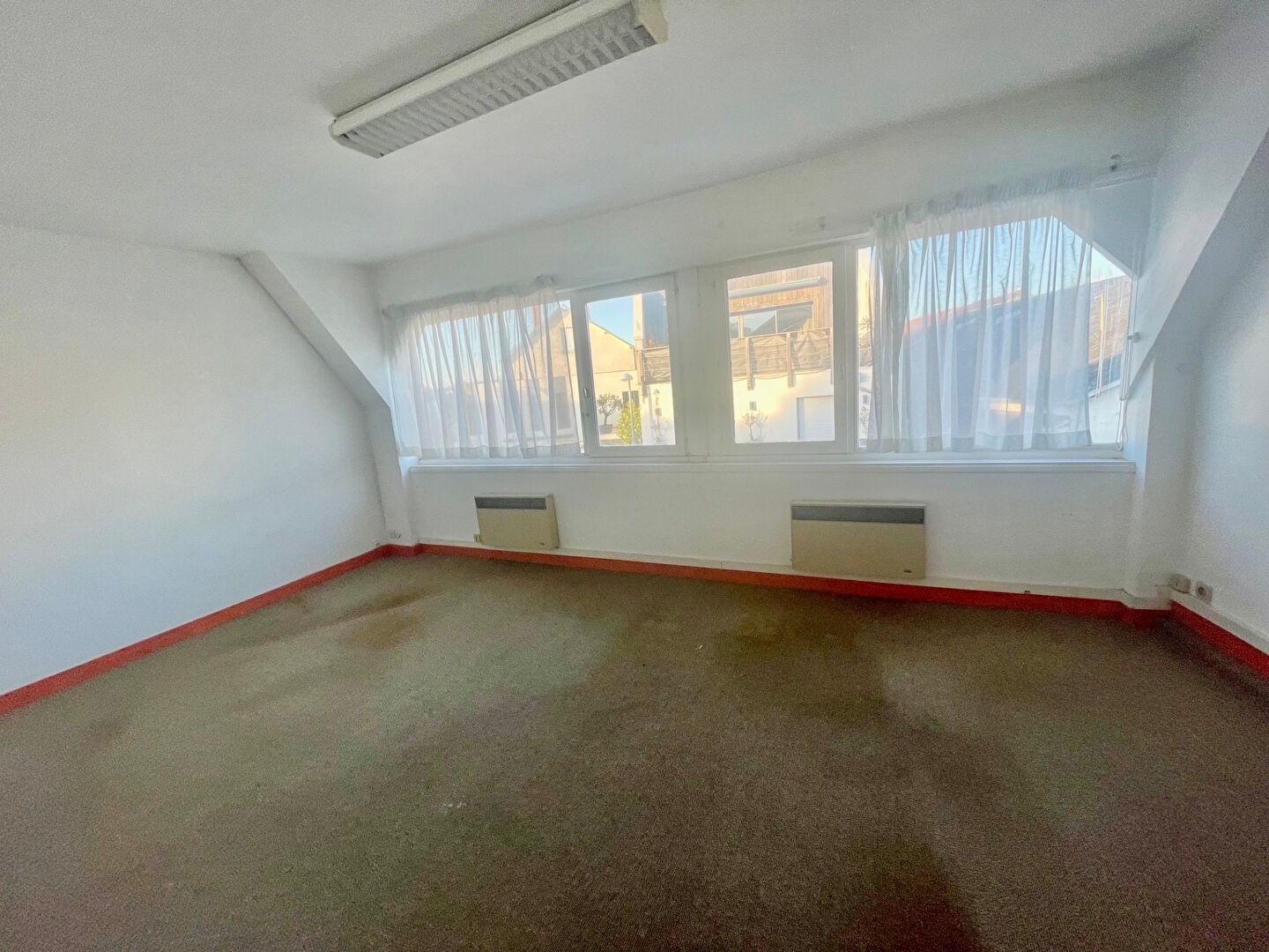 Immeuble à vendre - 9 pièces - 167m2 - La Rochelle (17000)