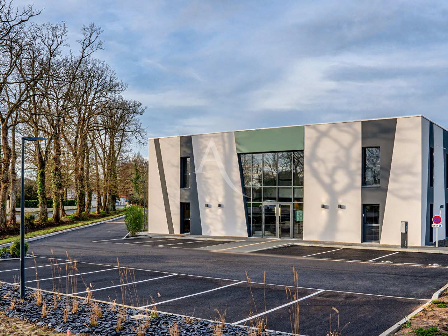 Immeuble commercial 469 m²
