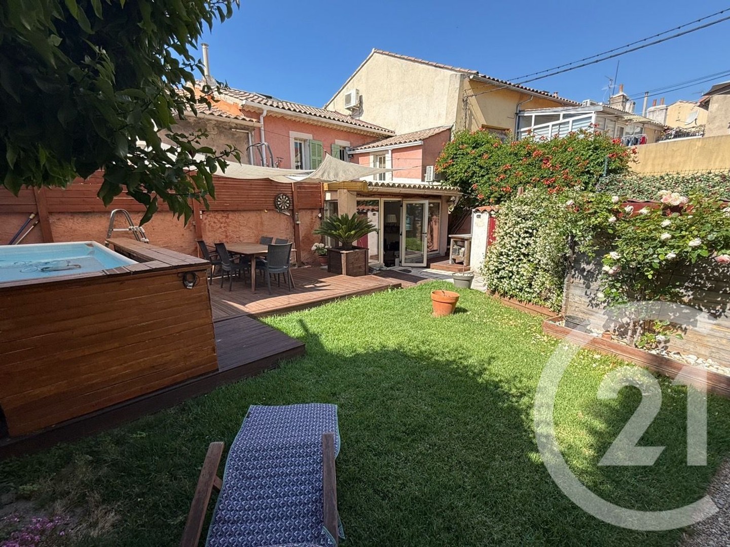 Maison à vendre - 6 pièces - 132m2 - Marseille 16e (13016)