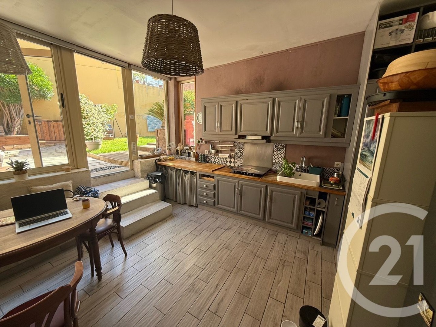 Maison à vendre - 6 pièces - 132m2 - Marseille 16e (13016)