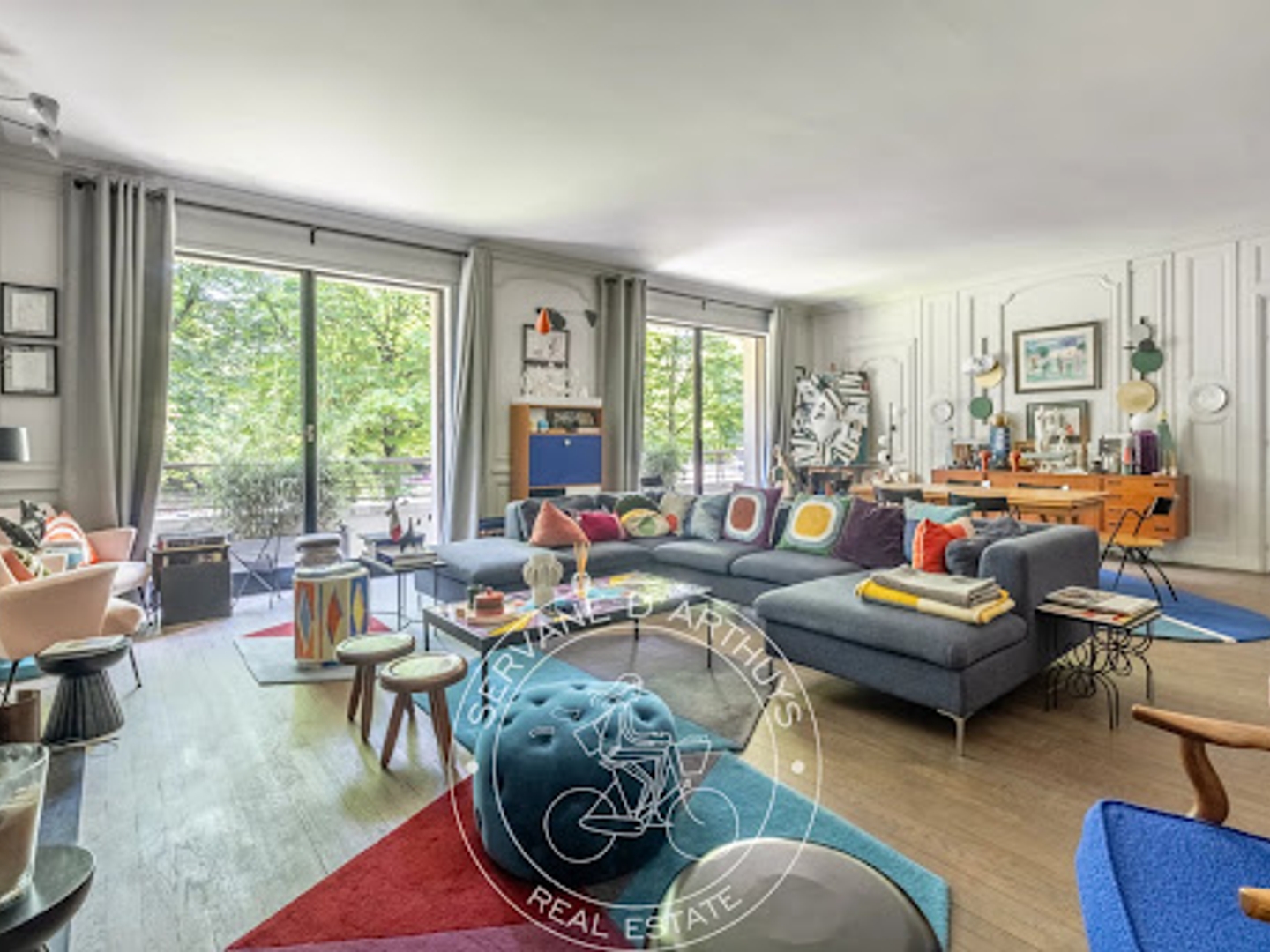Appartement 6 pièces 214 m²