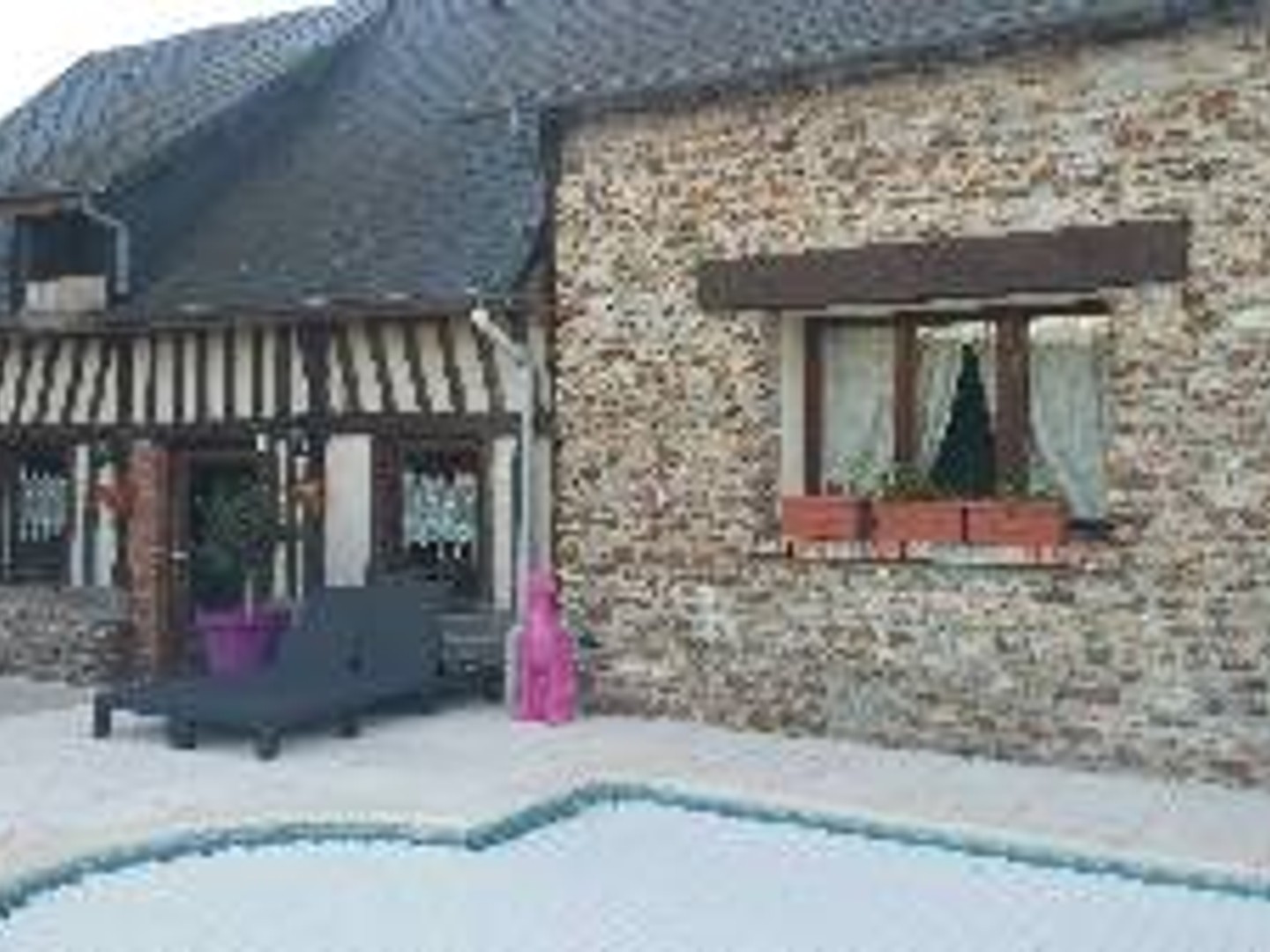 Maison à vendre - 7 pièces - 300m2 - Les Trois-Pierres (76430)