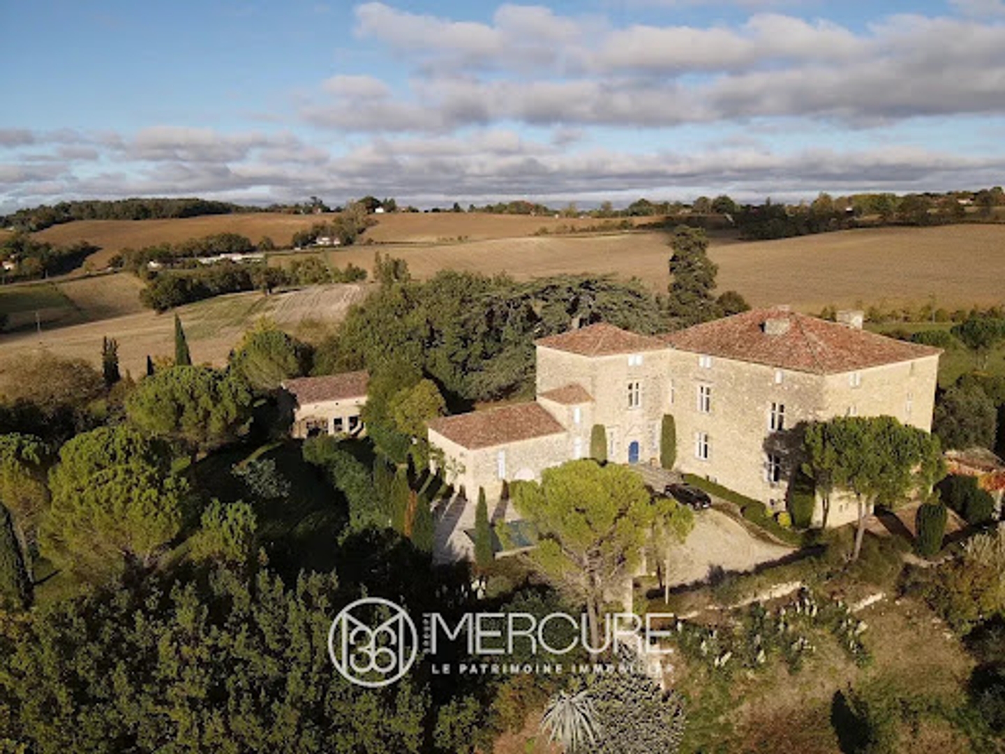 Château 13 pièces 280 m²