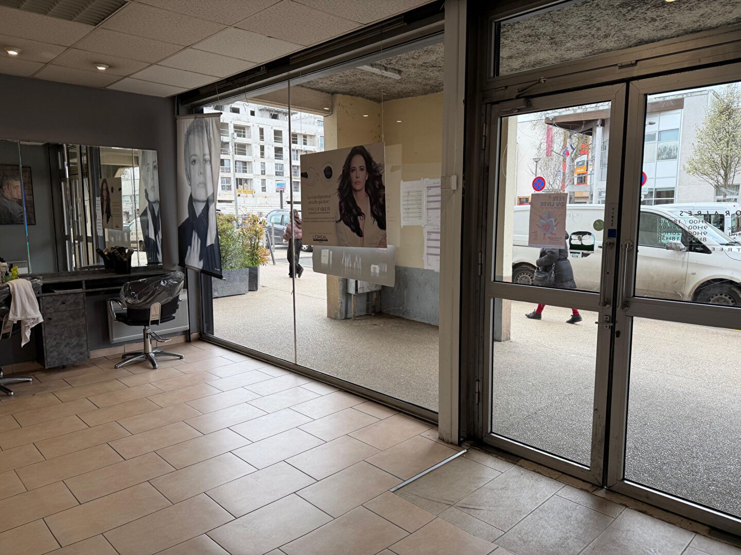 Magasin à vendre - Noisiel (77186)