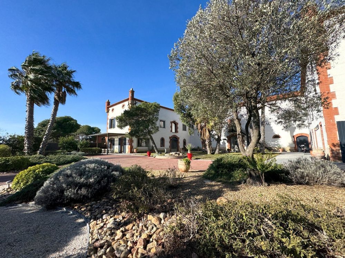 DOMAINE D'EXCEPTION VUE MER ET MONTAGNES
