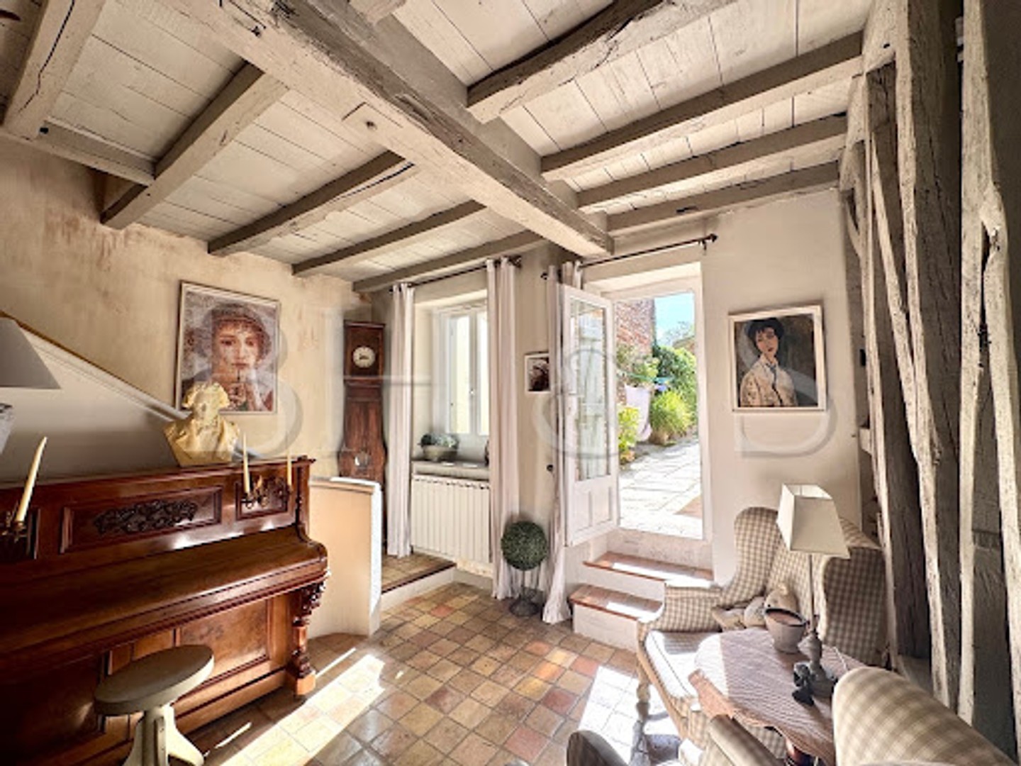 Maison 11 pièces 260 m²