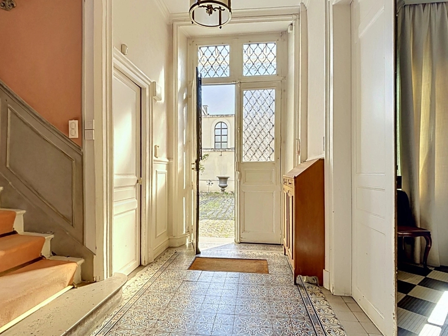 Maison 13 pièces 335 m²