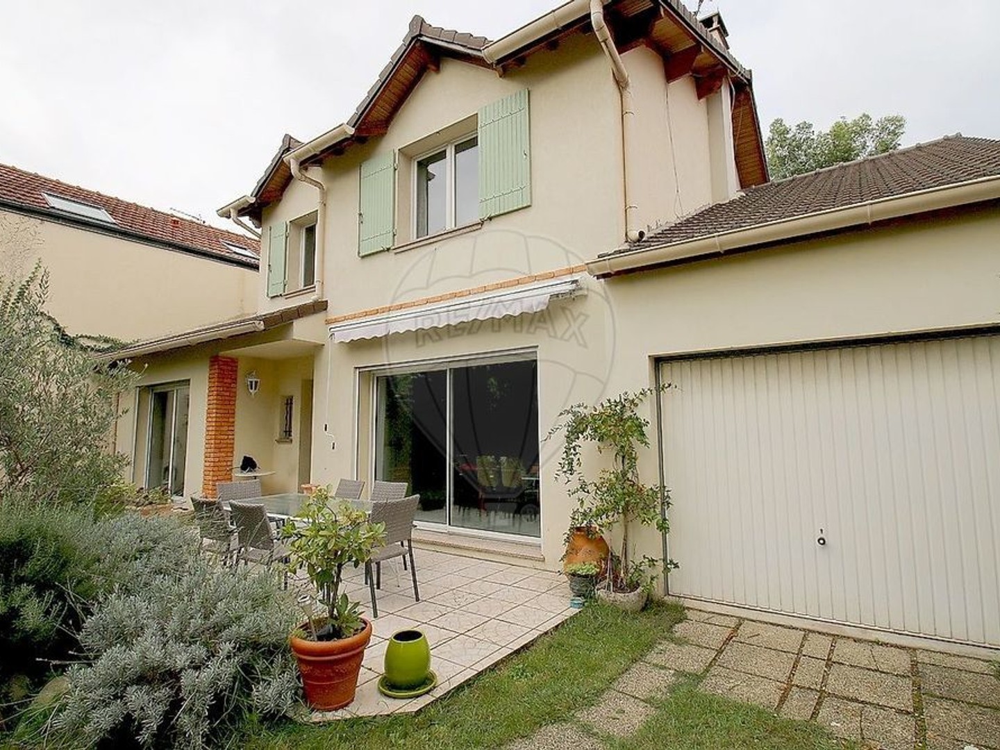 Maison à vendre - 7 pièces - 282m2 - Colombes (92700)