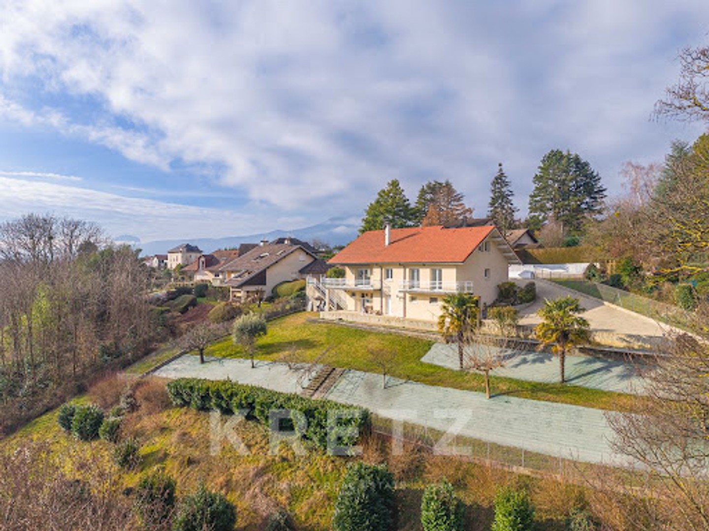 Maison 7 pièces 218 m²