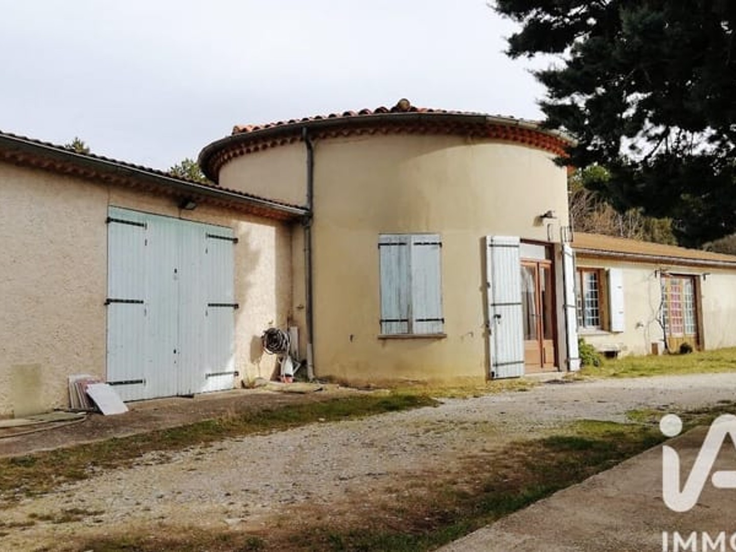 Appartement à vendre - 4 pièces - 286m2 - Montbrison-Sur-Lez (26770)