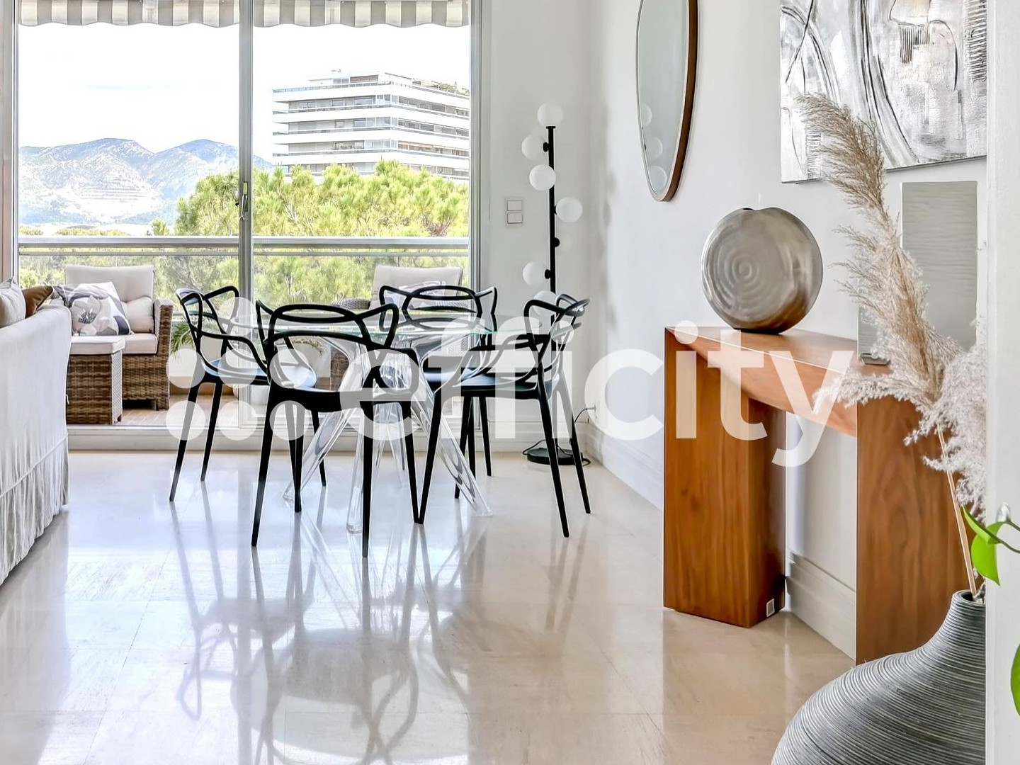 Appartement à vendre - 3 pièces - 91m2 - Marseille 8e (13008)
