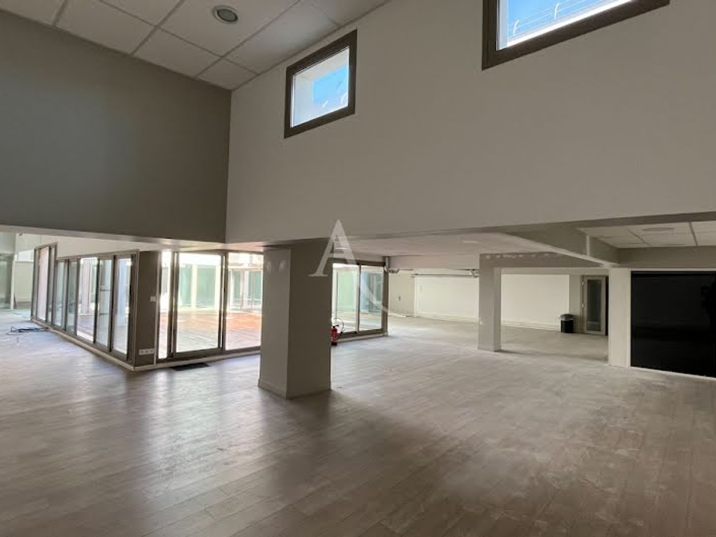 Immeuble à vendre - 395m2 - Paris 9e (75009)