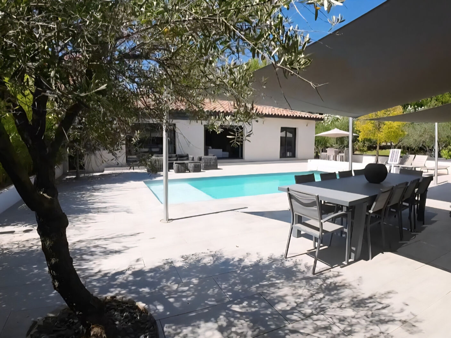 Maison à vendre - 5 pièces - 140m2 - Lambesc (13410)