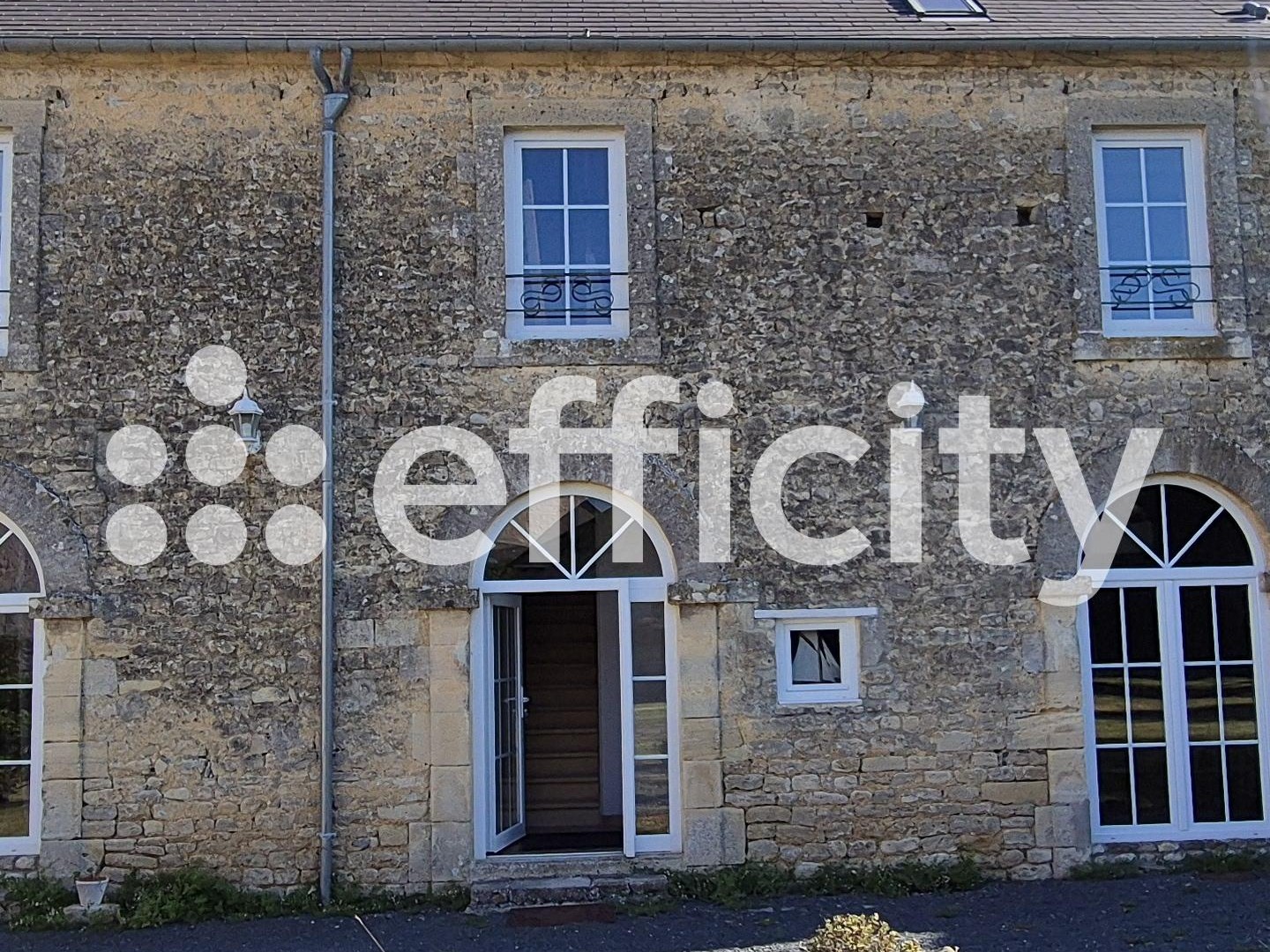Maison à vendre - 14 pièces - 495m2 - Saint-Pierre-Du-Mont (14450)