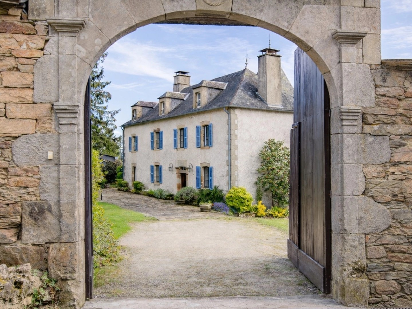 Maison à vendre - 9 pièces - 215m2 - Aubazines (19190)