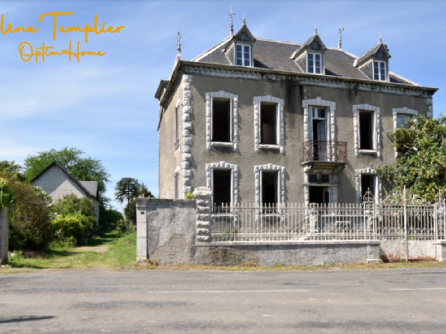Maison à vendre - 9 pièces - 260m2 - Navarrenx (64190)