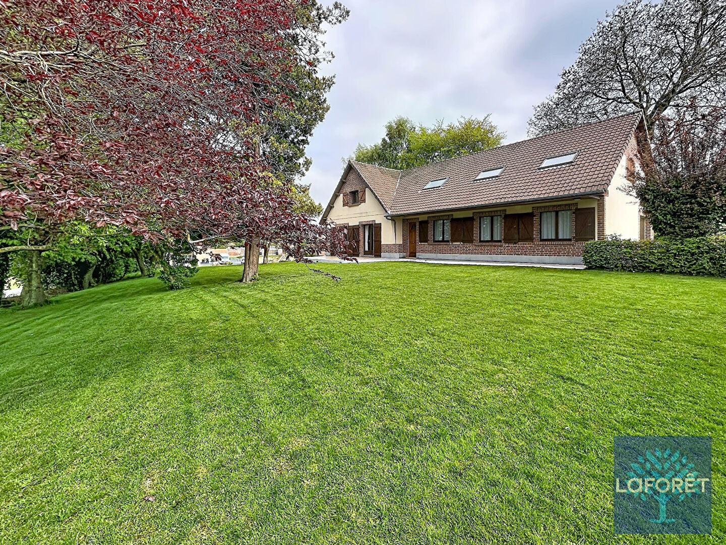 Maison à vendre - 7 pièces - 174m2 - Eth (59144)