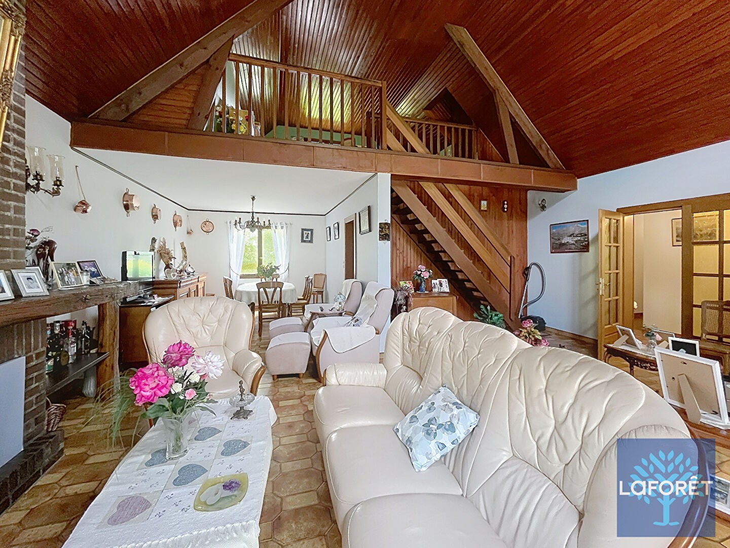 Maison à vendre - 7 pièces - 174m2 - Eth (59144)