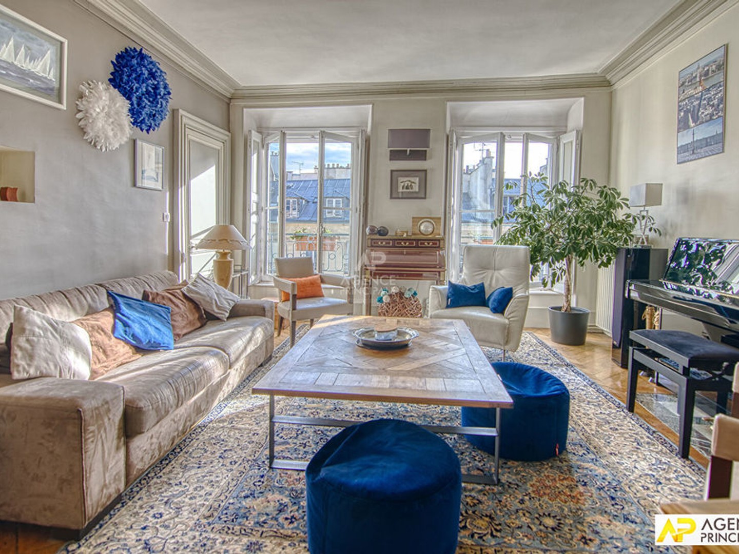 Versailles Saint-Louis Appartement 6 pièces 132 m² Carrez situé au 3eme étage d'un bel immeuble ancien