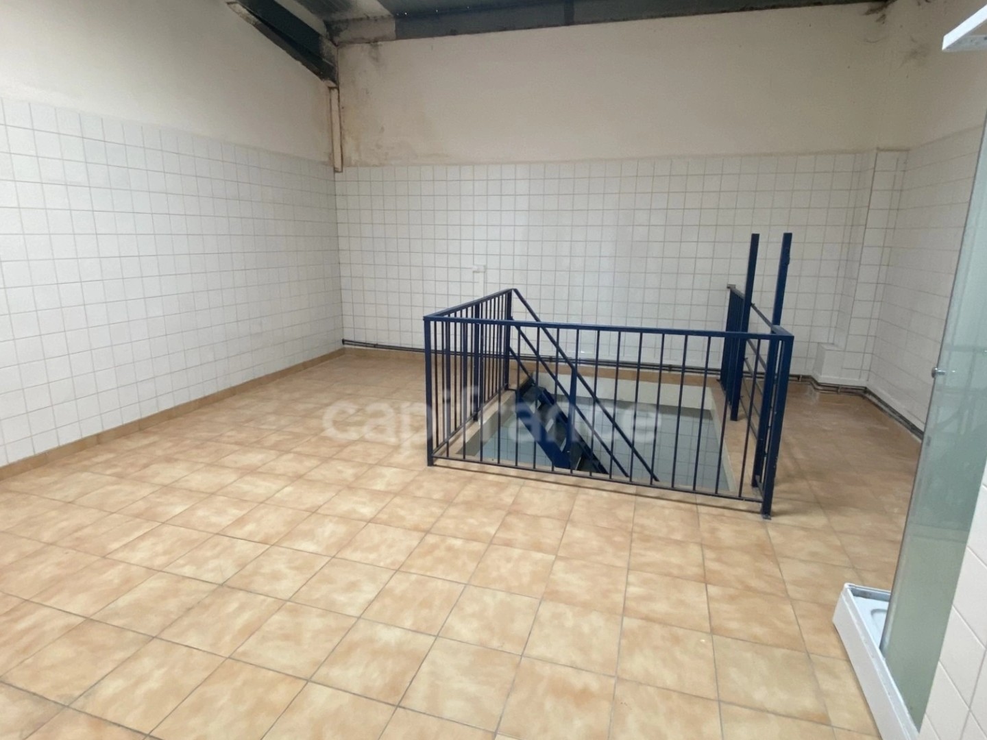 Magasin à vendre - 4 pièces - 126m2 - Guibeville (91630)