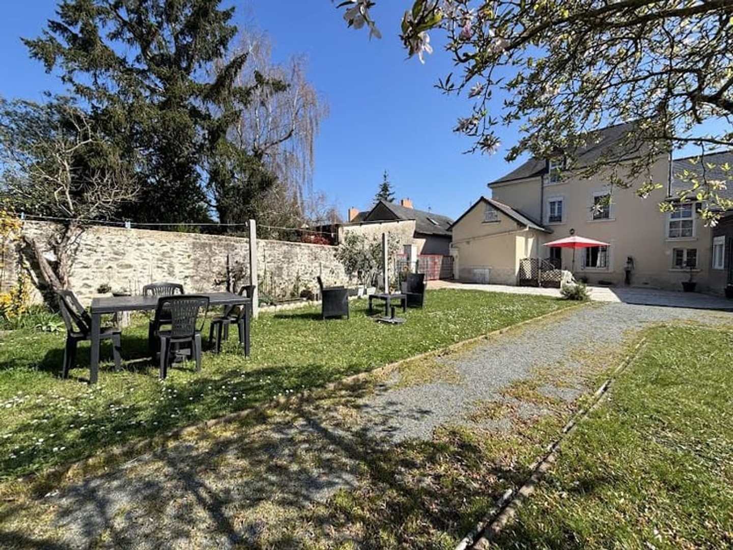 Maison à vendre - 9 pièces - 173m2 - Morannes Sur Sart... (49640)