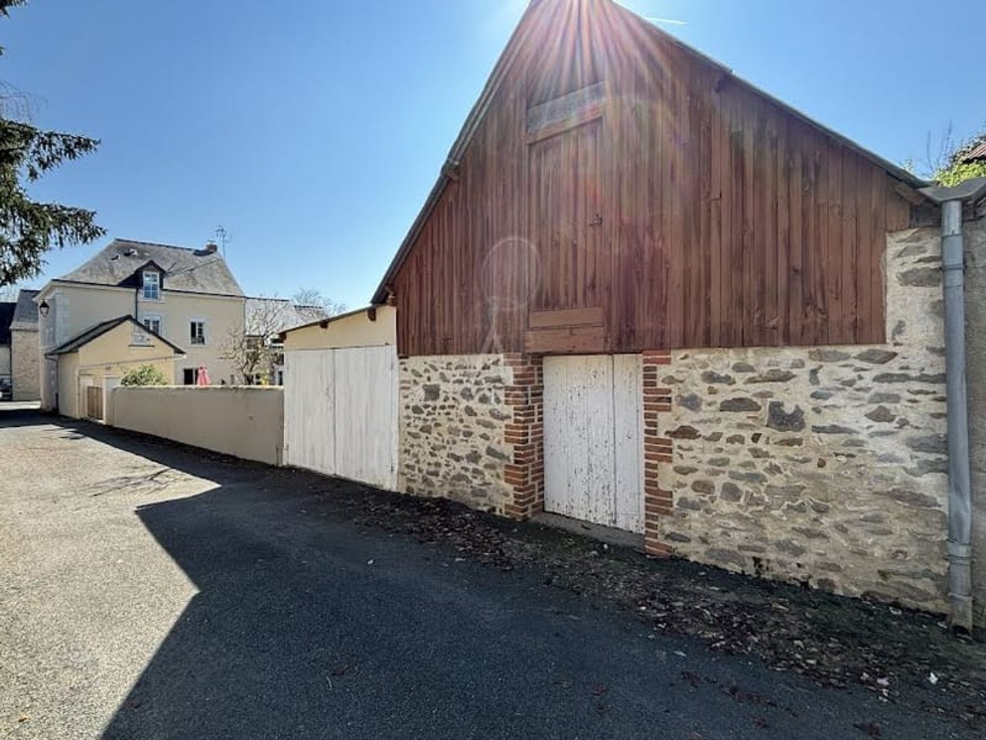 Maison à vendre - 9 pièces - 173m2 - Morannes Sur Sart... (49640)