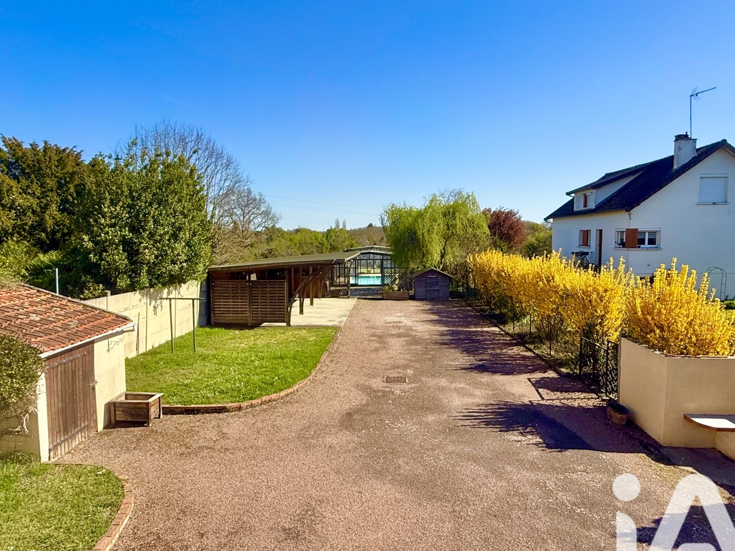 Maison à vendre - 5 pièces - 105m2 - Cosne-Cours-Sur-L... (58200)