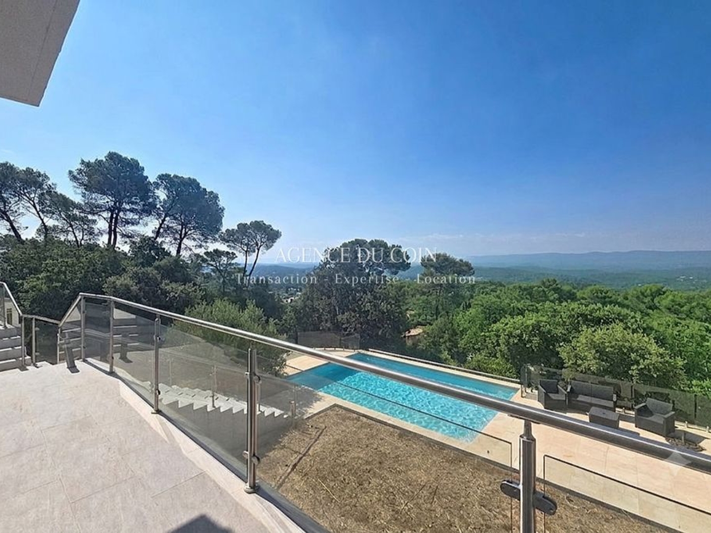 Maison à vendre - 7 pièces - 190m2 - Lorgues (83510)