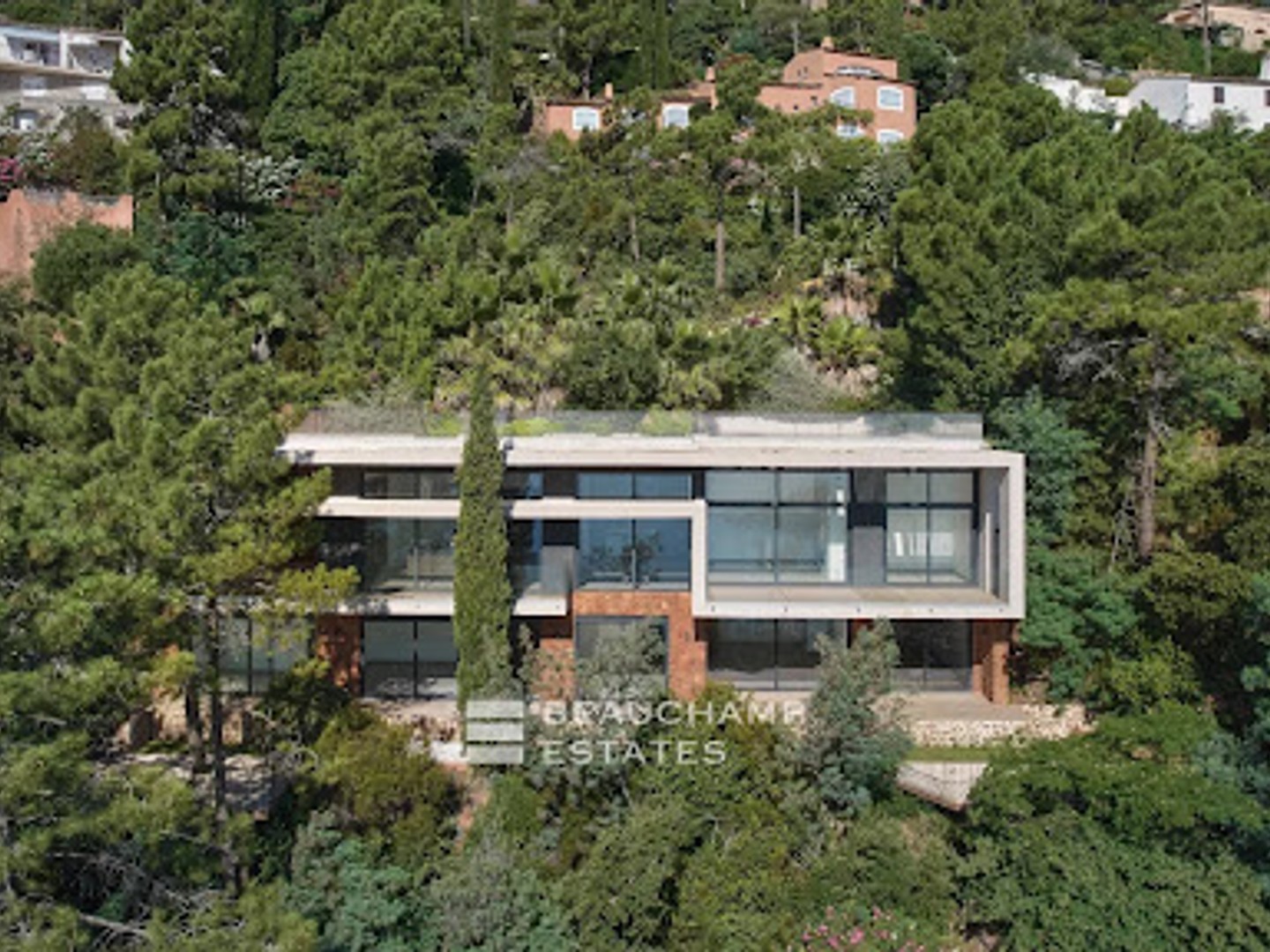 Villa 6 pièces 255 m²