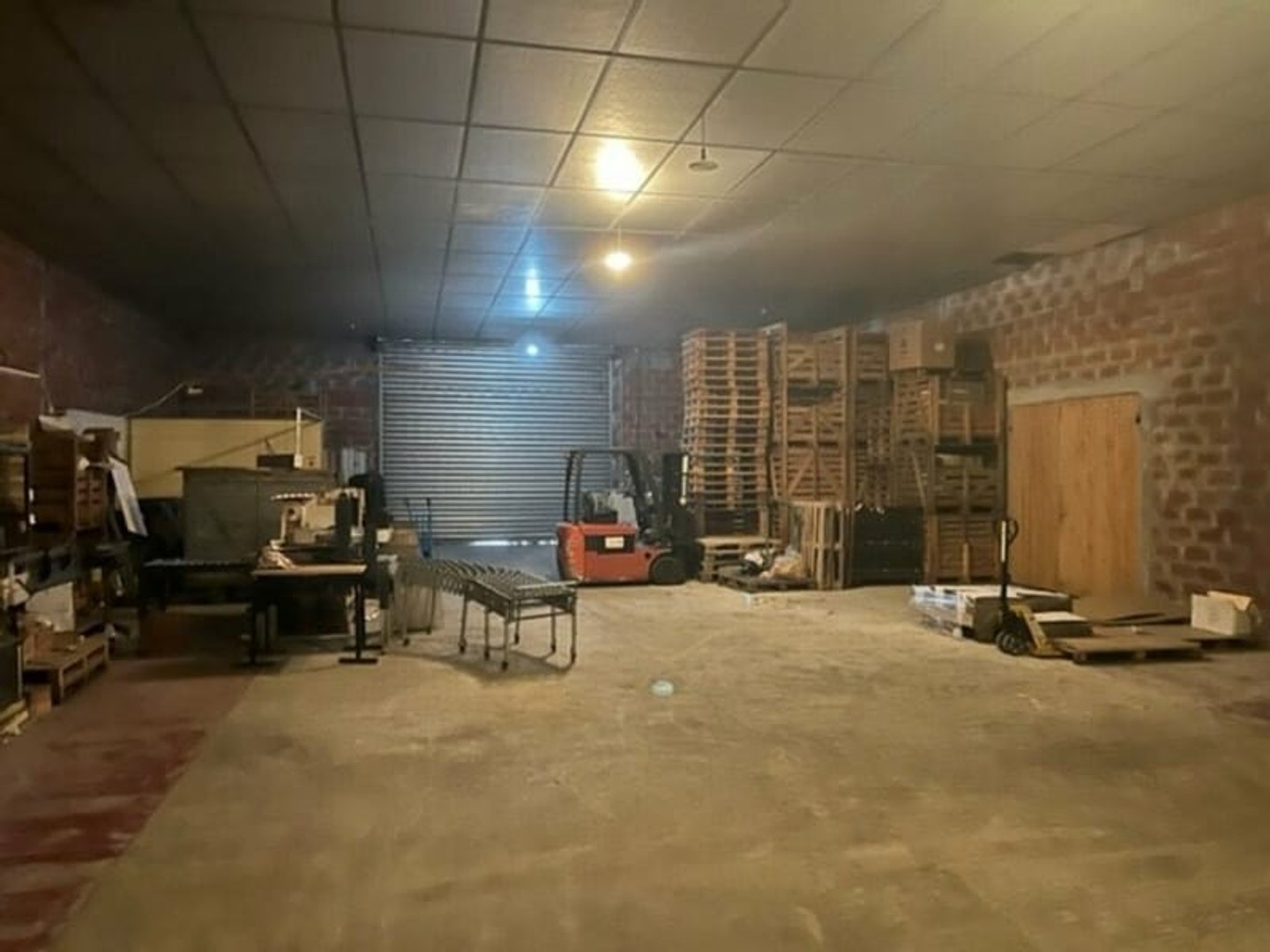 Bureaux à vendre - 1100m2 - Saint-Loubès (33450)