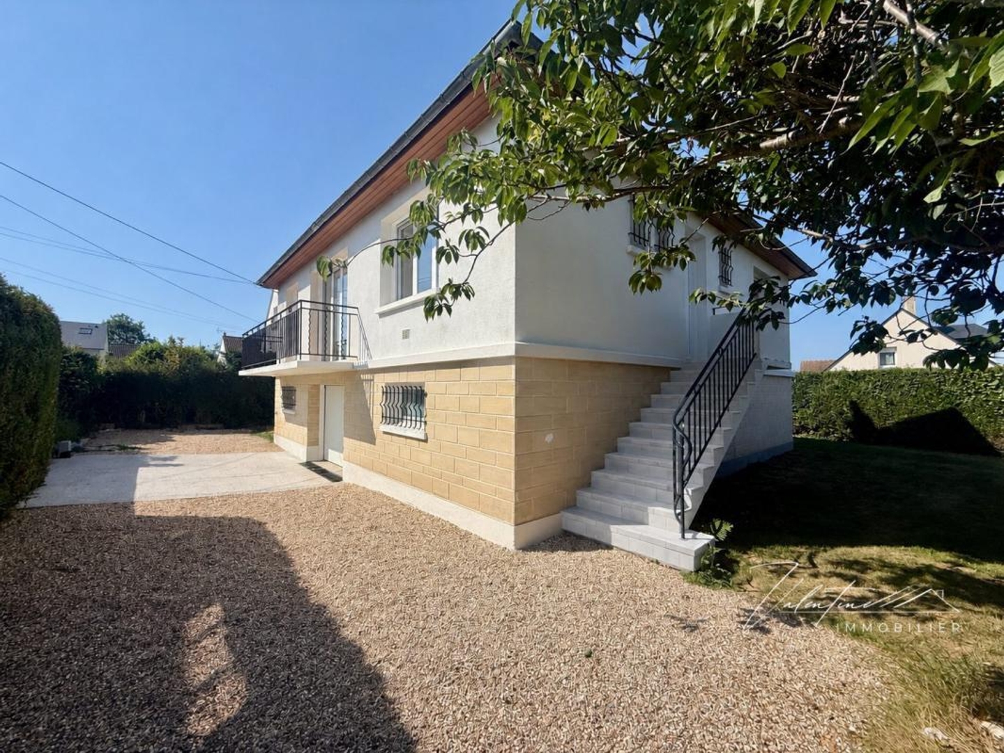Vends maison - 148 m² - 5 pièces, 3 chambres - Villers-sur-Mer 14640