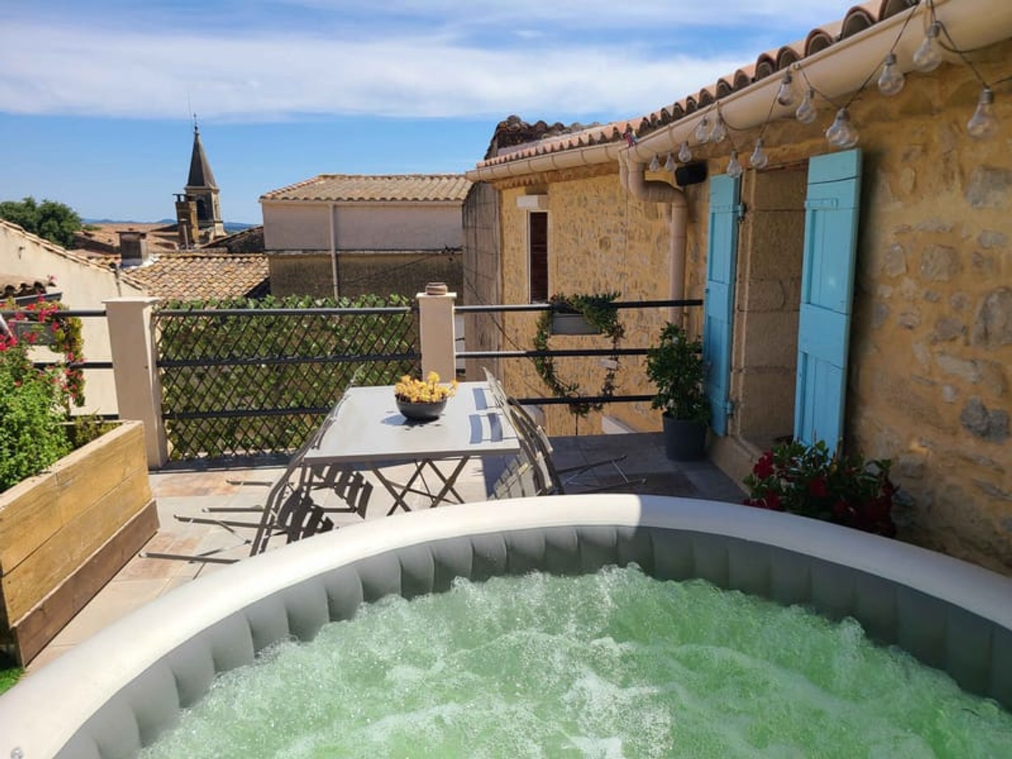 Maison à vendre - 7 pièces - 202m2 - Castillon-Du-Gard (30210)