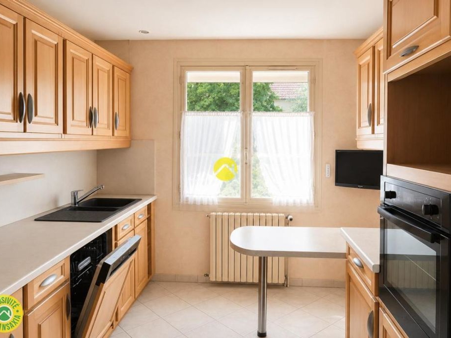 Maison à vendre - 4 pièces - 75m2 - Jouet-Sur-L'aubois (18320)
