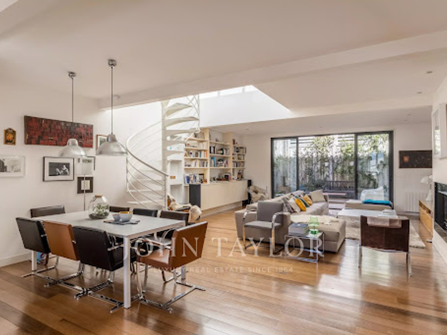 Maison 5 pièces 195 m²