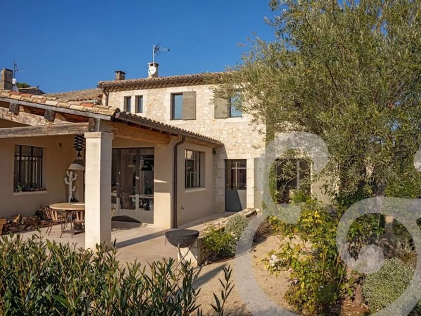 Maison 7 pièces 200 m²