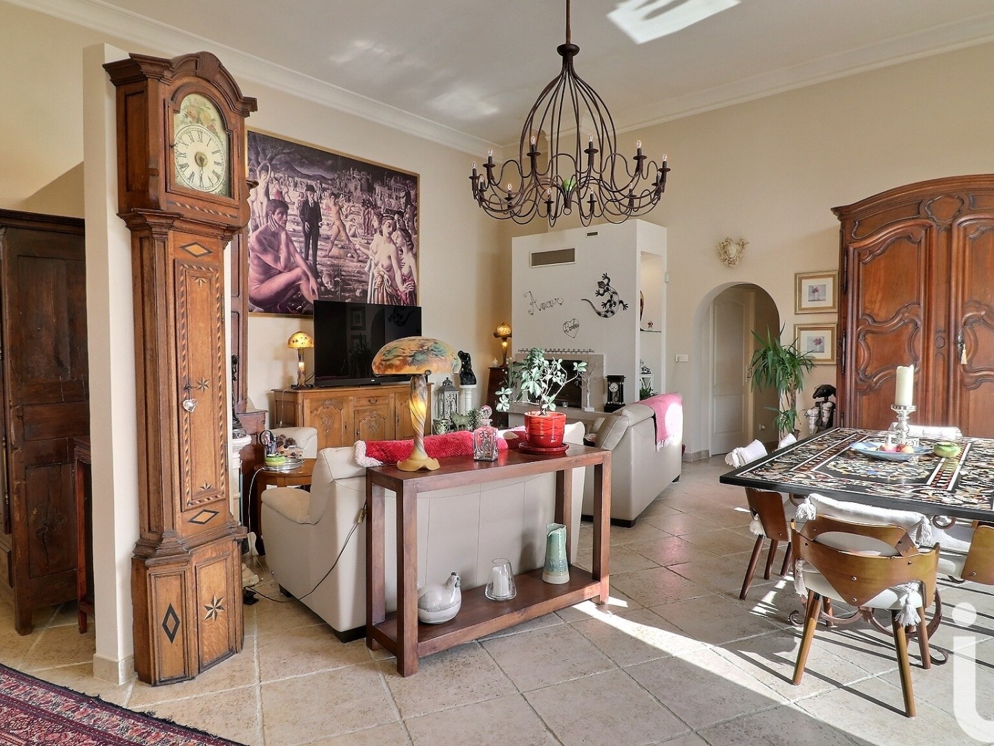 Maison à vendre - 7 pièces - 196m2 - La Verdière (83560)