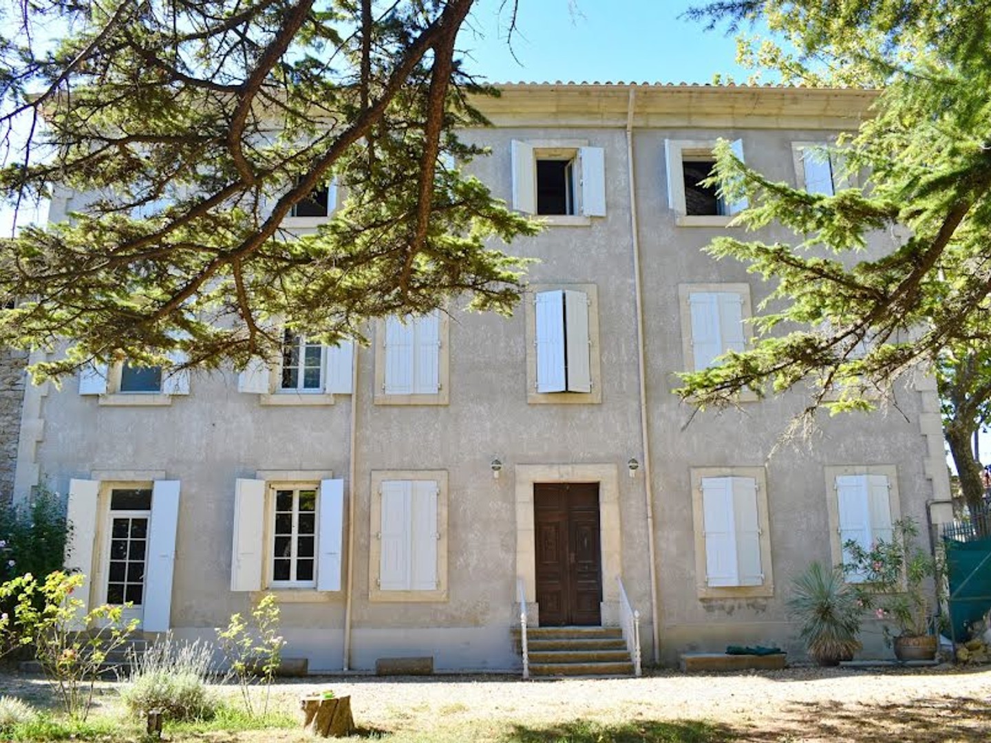 Maison 12 pièces 330 m²