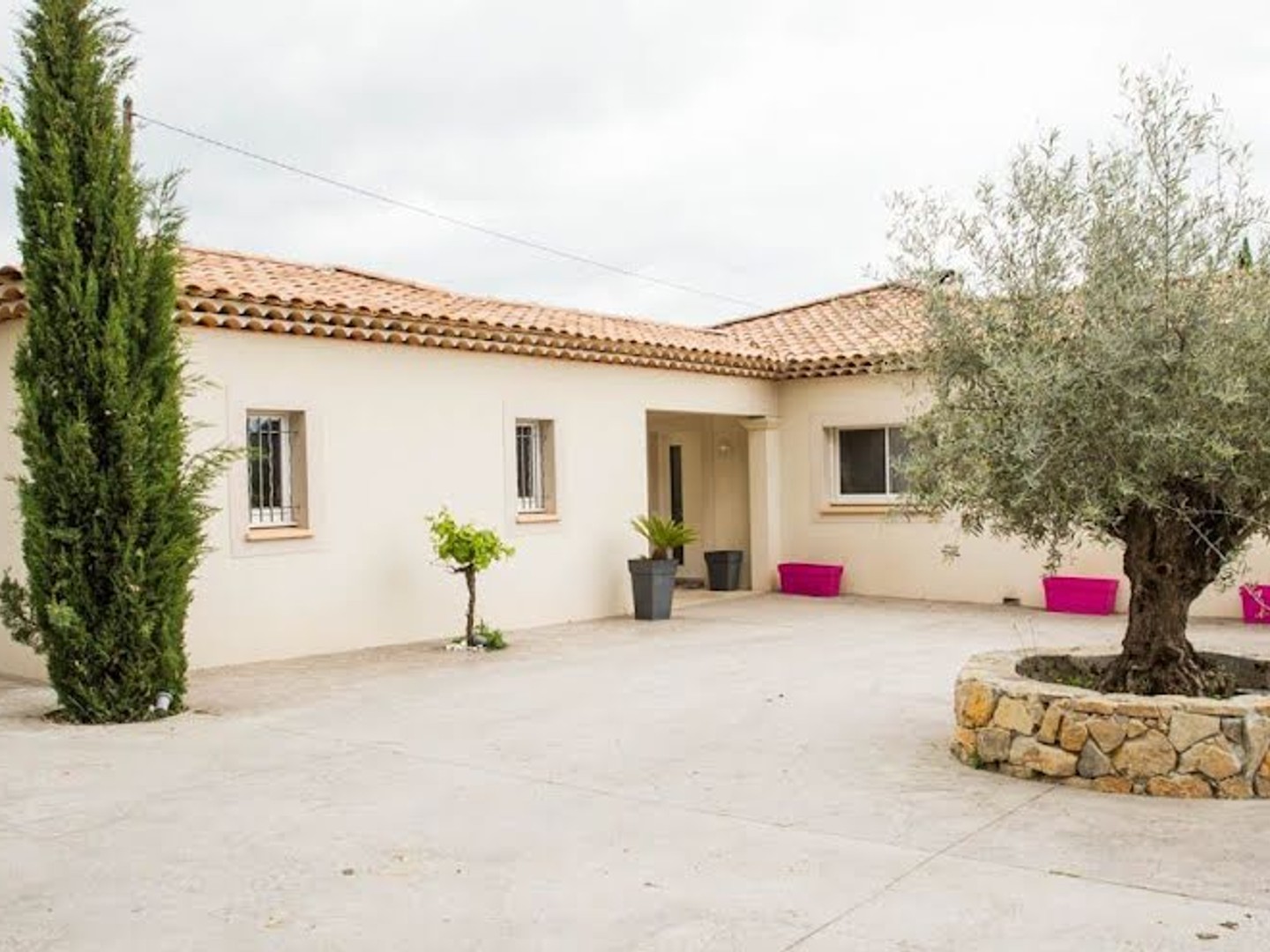 Maison à vendre - 4 pièces - 106m2 - L'isle-Sur-La-Sorgue (84800)