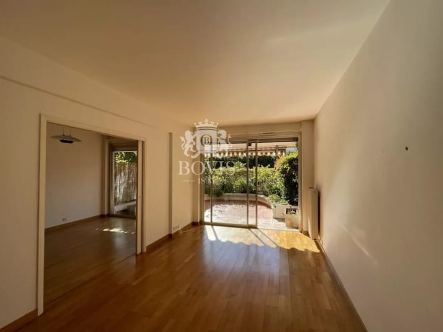 Appartement à vendre - 4 pièces - 152m2 - Beaulieu-Sur-Mer (06310)