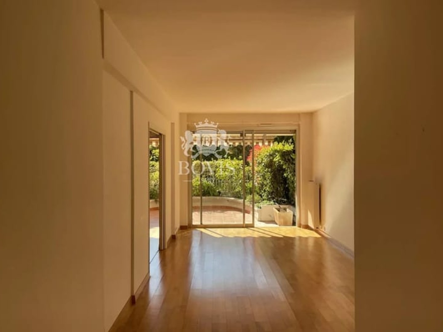 Appartement à vendre - 4 pièces - 152m2 - Beaulieu-Sur-Mer (06310)