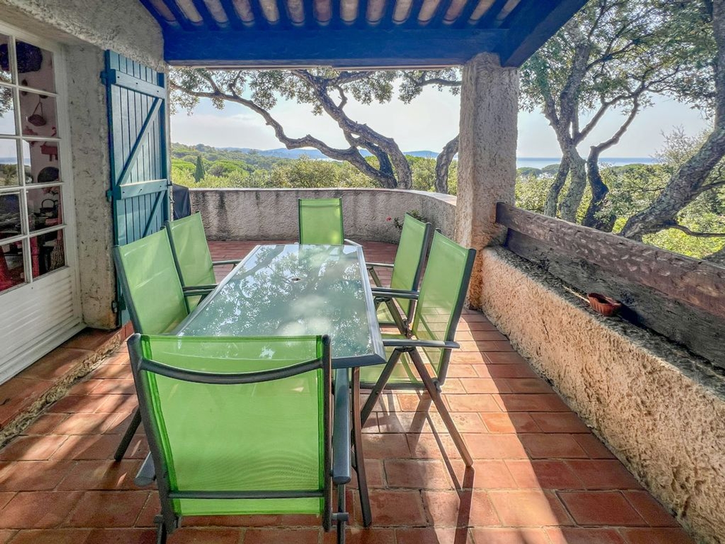 Maison à vendre - 7 pièces - 200m2 - Cavalaire-Sur-Mer (83240)