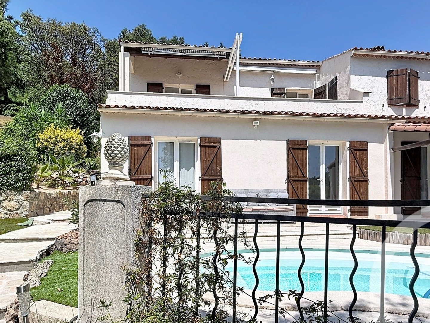 Maison à vendre - 5 pièces - 123m2 - Mandelieu-La-Napoule (06210)