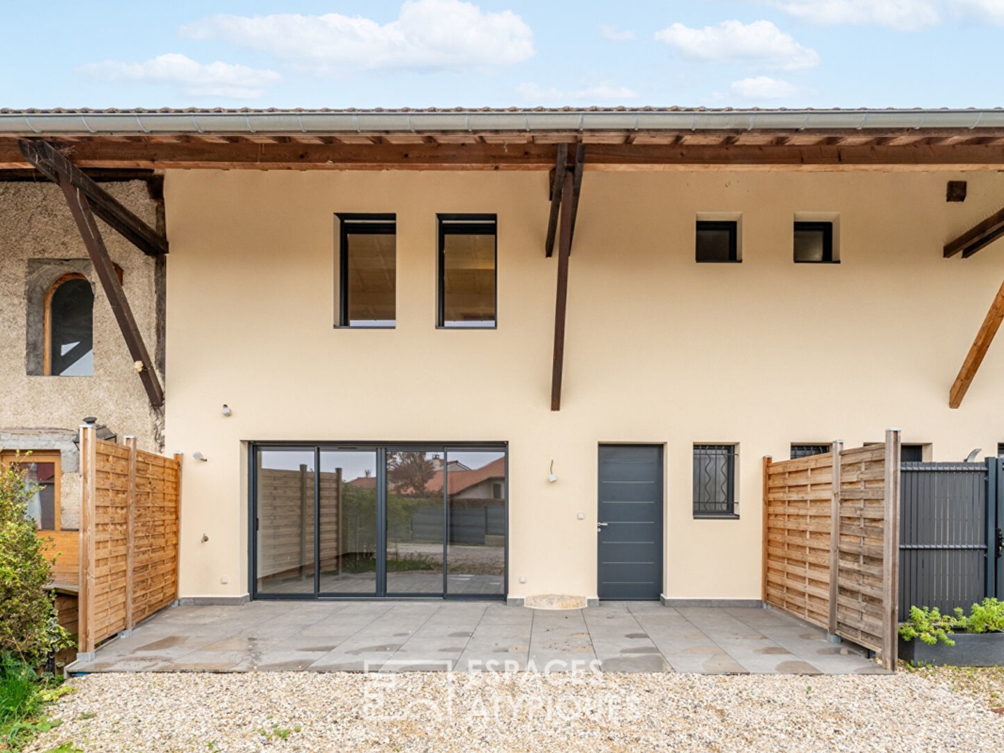 Maison à vendre - 4 pièces - 123m2 - Tramoyes (01390)