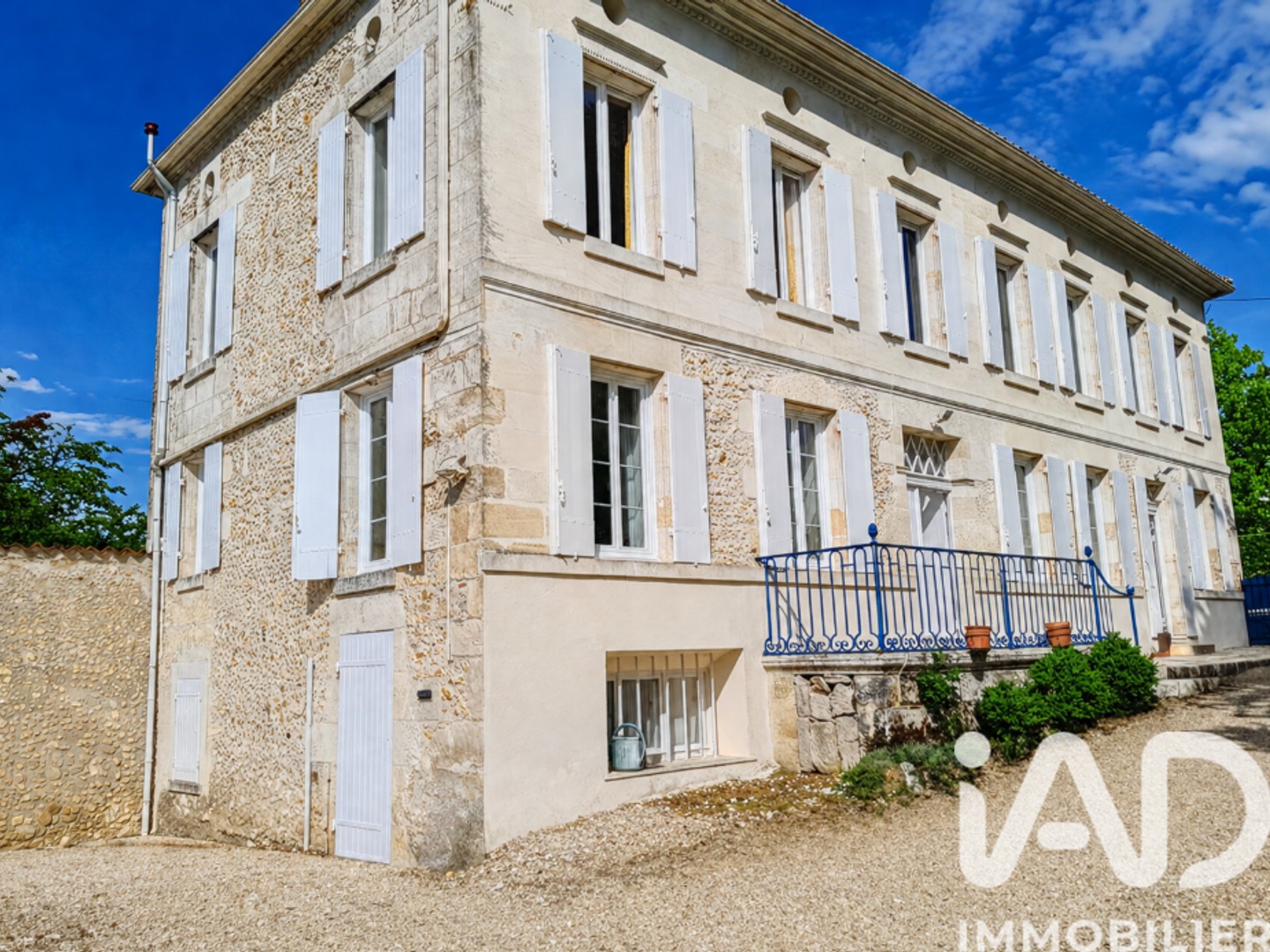 Maison à vendre - 10 pièces - 223m2 - La Clotte (17360)