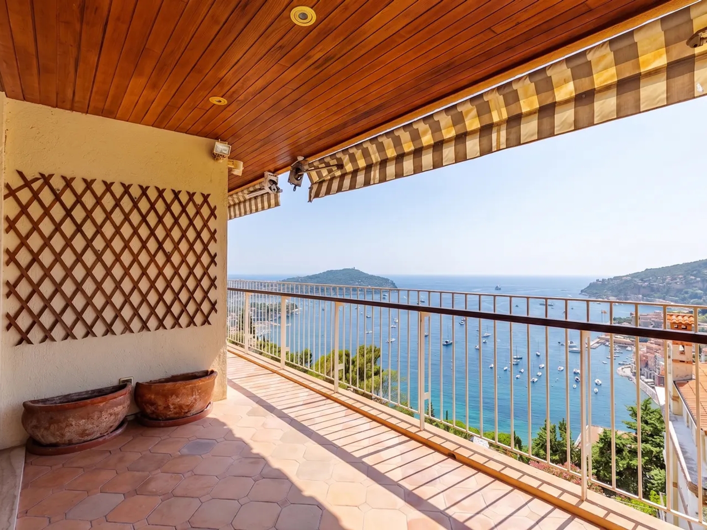 Appartement à vendre - 4 pièces - 116m2 - Villefranche-Sur-Mer (06230)