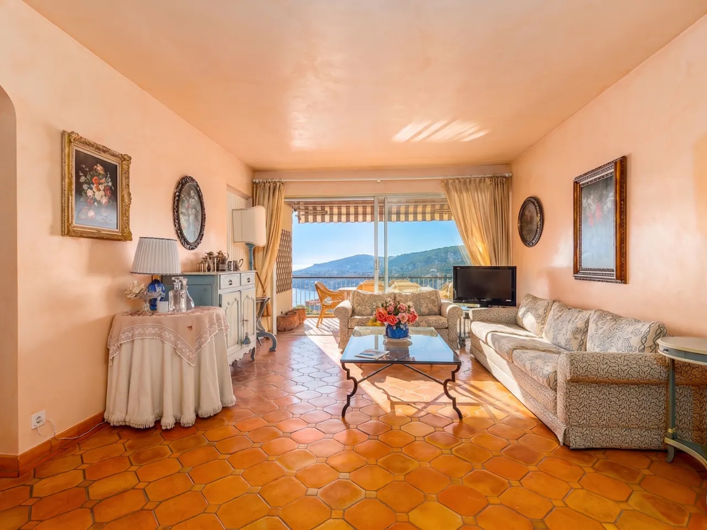 Appartement à vendre - 4 pièces - 116m2 - Villefranche-Sur-Mer (06230)
