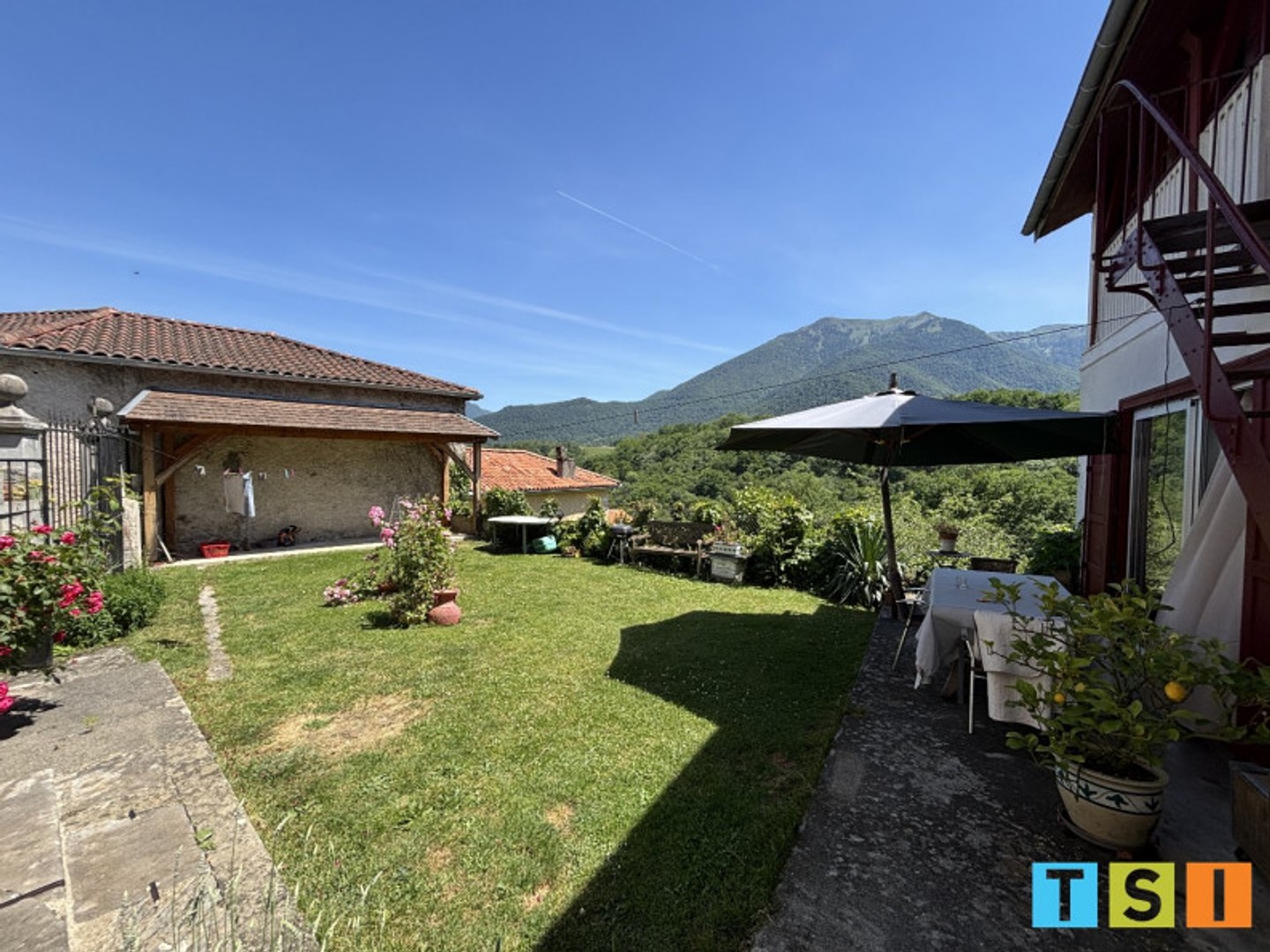 Maison à vendre - 8 pièces - 152m2 - Cazaunous (31160)