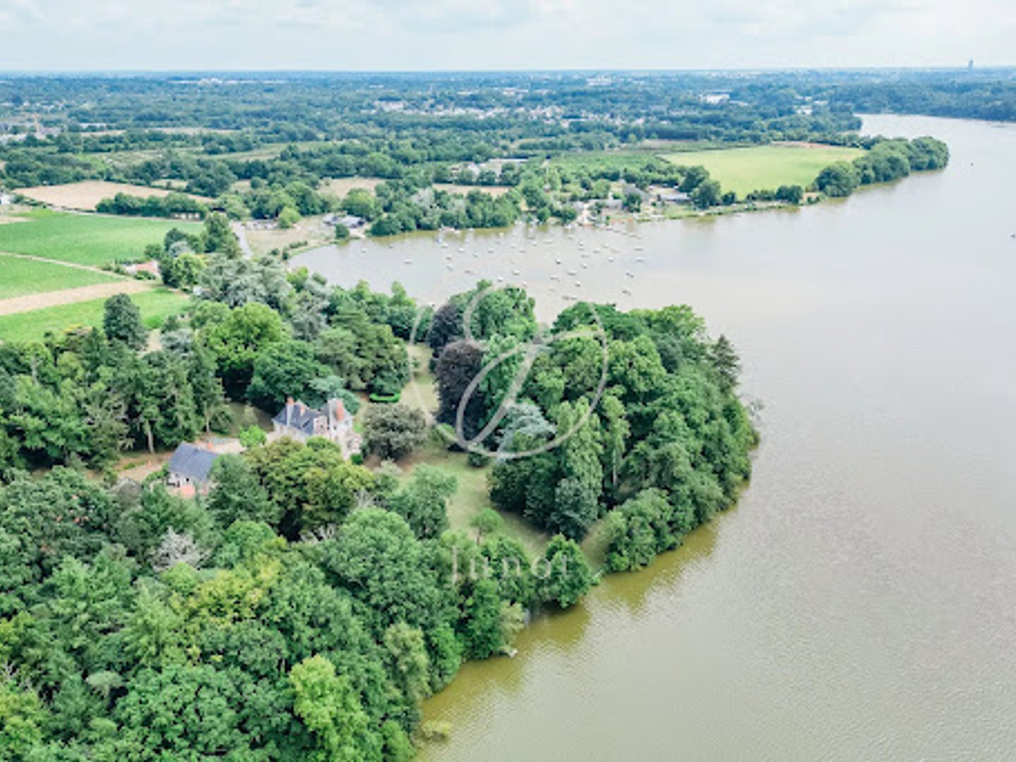 Maison à vendre - 10 pièces - 627m2 - Carquefou (44470)